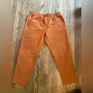 NWOT  Rec Trek Pants
